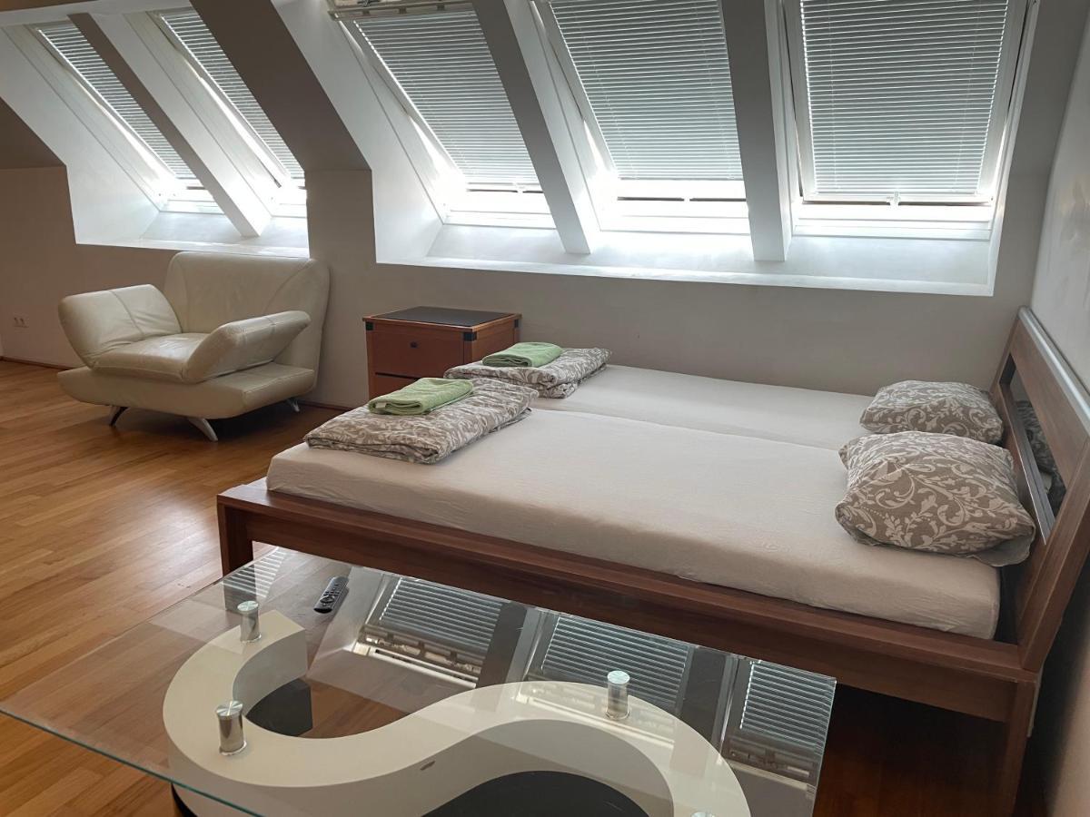 Rooftop Room 2 เวียนนา ภายนอก รูปภาพ